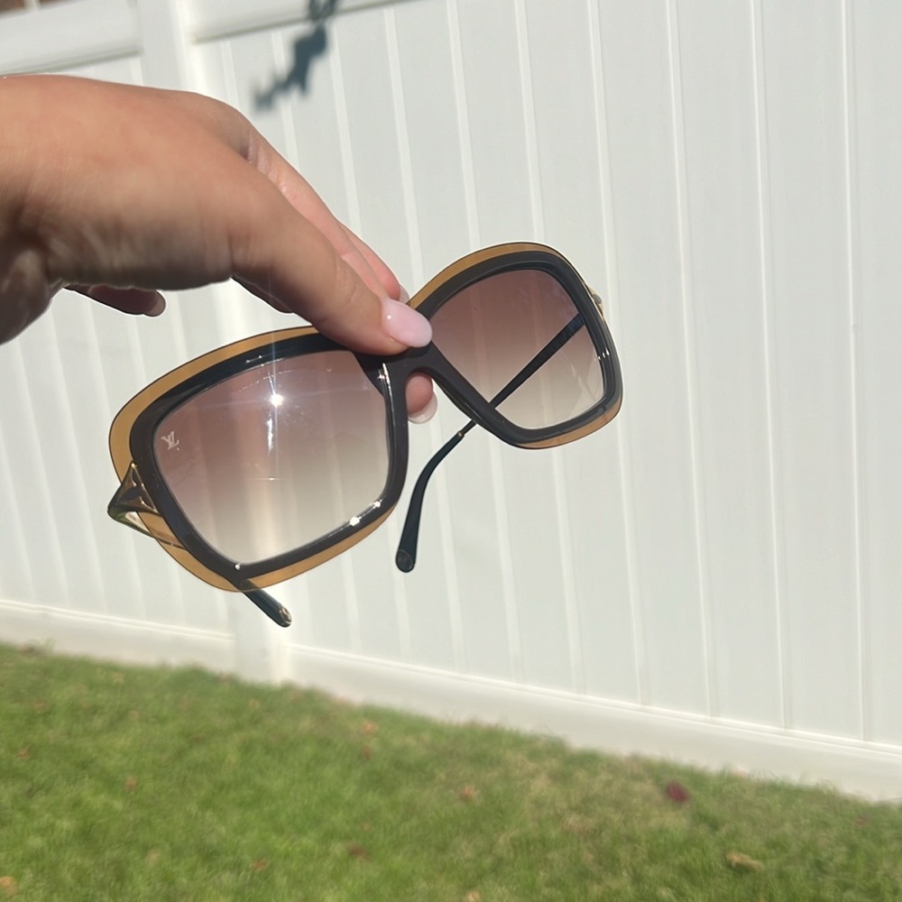 Louis Vuitton Brown and Gold Sunglasses - Picture 8 of 12